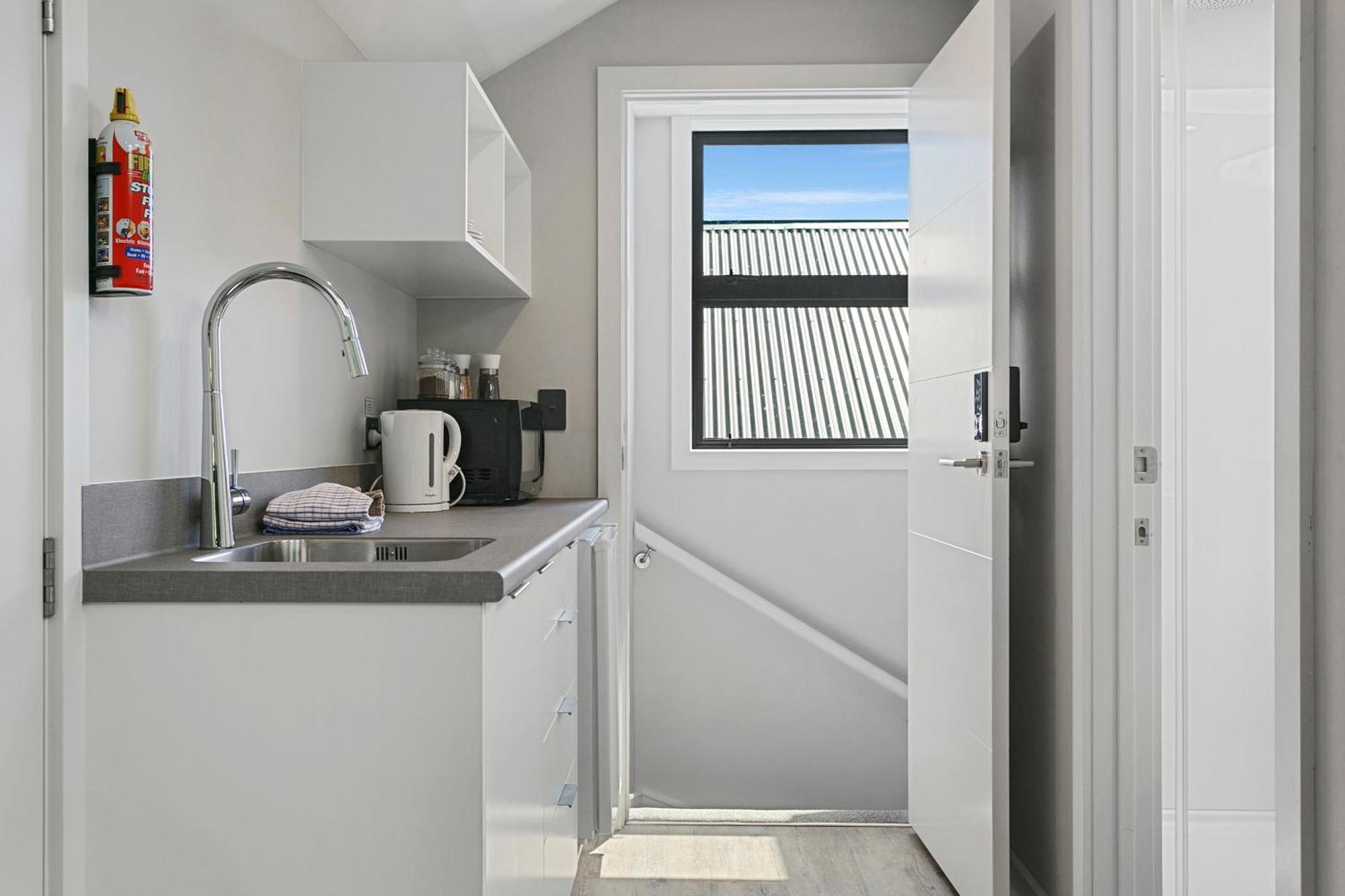 Lake Taupo Hideaway Apartment 外观 照片